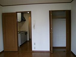 ルミエール 2階1Kのリビング/ダイニング