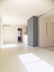 ルナピエーナＡ棟 1階2LDKのリビング/ダイニング