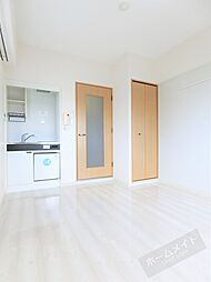 南海泉北線 和泉中央駅 徒歩18分の賃貸マンション 8階ワンルームのリビング/ダイニング