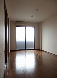 アンプルール フレア 3階2DKのリビング/ダイニング