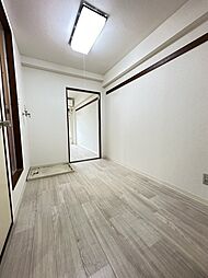 ビザビ 102 1階1DKのリビング/ダイニング