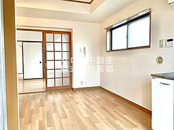 エポリアム西調布 201 2階2DKのリビング/ダイニング