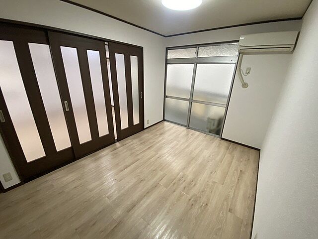 寝室
