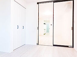 Jブラン西新井 3階1LDKのリビング/ダイニング