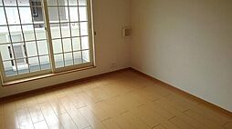 アイ フラット 2階1LDKのリビング/ダイニング