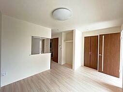 JR中央線 八王子駅 バス27分 川口小学校下車 徒歩8分の賃貸アパート 1階2LDKのリビング/ダイニング