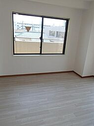 シティフォーラム新小平 4階ワンルームのリビング/ダイニング