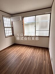 エルム東長沼 105 1階ワンルームのリビング/ダイニング