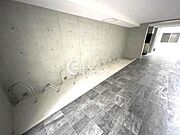 敷地内/建物
