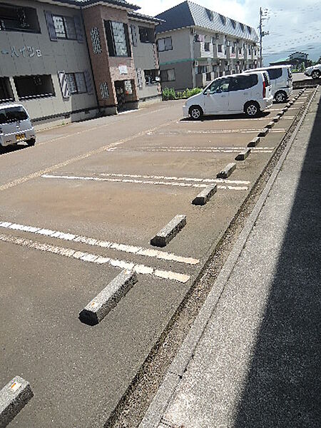 駐車場：駐車場