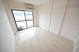 グリーンプラザIZUMI 202 2階1DKのリビング/ダイニング