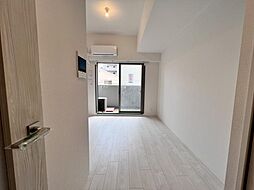 阪急神戸本線 中津駅 徒歩11分の賃貸マンション 13階1Kのリビング/ダイニング