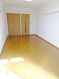 ピアノ 2階1Kのリビング/ダイニング