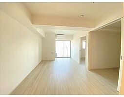 コンフォリア・リヴ千住 11階2LDKのリビング/ダイニング