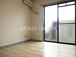 ヴィラ鷹の台 2階ワンルームのリビング/ダイニング