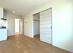 ゼルコーバ 2階1DKのリビング/ダイニング