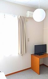 レオパレスアイ 2階1Kのリビング/ダイニング