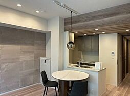 パークホームズ代々木西原 1階3LDKのリビング/ダイニング