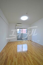 北大阪急行電鉄 江坂駅 徒歩7分の賃貸マンション 3階1Kのリビング/ダイニング