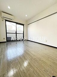 スピティ落合 1階ワンルームのリビング/ダイニング