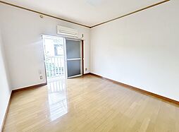 ジャンポールA棟 102 1階1Kのリビング/ダイニング