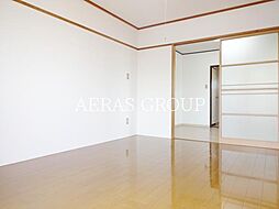 ファインズコート福生 5階1DKのリビング/ダイニング