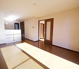 ドルフ桜丘2 3LDKのリビング/ダイニング