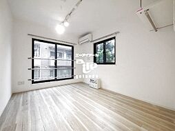 京急本線 梅屋敷駅 徒歩4分の賃貸マンション 1階1Kのリビング/ダイニング