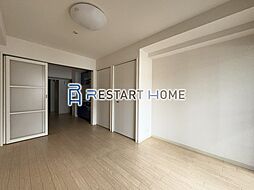 オーキッドレジデンス神戸三宮 10階1DKのリビング/ダイニング