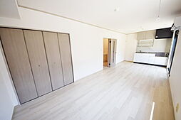 アゼリア 1階1LDKのリビング/ダイニング