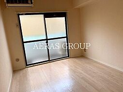 メゾン・ド・ロワジール 1階ワンルームのリビング/ダイニング