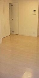 ビバリーホームズ北新宿 4階1LDKのリビング/ダイニング