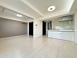 ラ・ベレッツァ フェリオ 4階1LDKのリビング/ダイニング