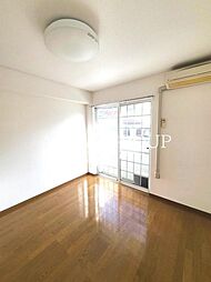 アムール・ユー 1階ワンルームのリビング/ダイニング