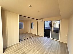 トレビ・フォンタナ 202 2階2LDKのリビング/ダイニング