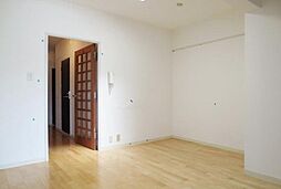 プライムアーバン武蔵小金井 1階3DKのリビング/ダイニング