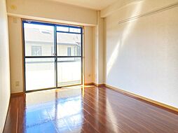 ストークマンション 406 4階3LDKのリビング/ダイニング