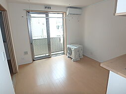 コンフィアンサ 102 1階1LDKのリビング/ダイニング