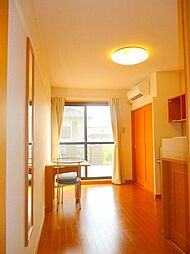 レオパレス池の辺ティエス 1階1Kのリビング/ダイニング