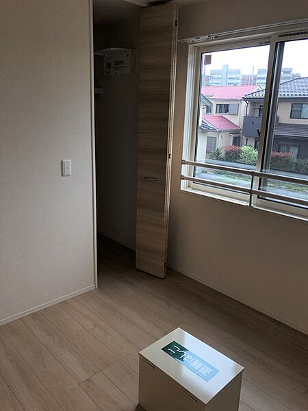 D-room西平山B棟