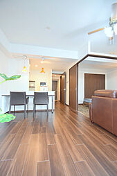 Osaka Metro御堂筋線 中津駅 徒歩10分の賃貸マンション 4階1LDKのリビング/ダイニング