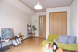 ブロッサム 106 1階1Kのリビング/ダイニング