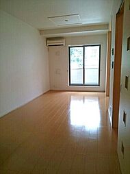 JR五日市線 秋川駅 バス10分 南雨間下車 徒歩3分の賃貸アパート 2階2LDKのリビング/ダイニング