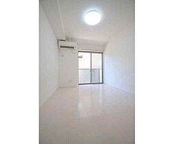 アットリラ稲毛海岸Ａ 1階1Kのリビング/ダイニング