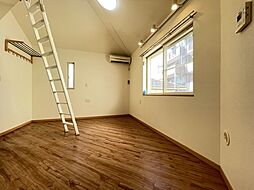 Ｌｅ　ｓｏｌｅｉｌ　Ｙｏｋｏｈａｍａ 203 2階ワンルームのリビング/ダイニング