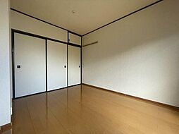 リバーハイツ 2階1Kのリビング/ダイニング