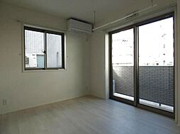 ブエナビスタ二子玉川 1階1Kのリビング/ダイニング