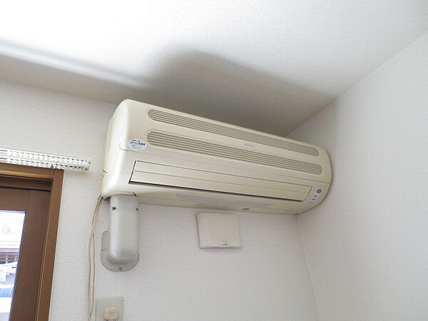 画像18:居室にはエアコンがあります