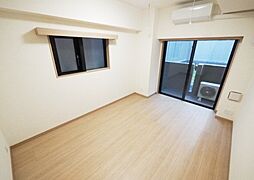 ルーブル川崎貝塚参番館 7階1Kのリビング/ダイニング