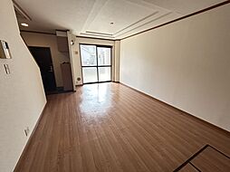 サンモールパレス 102 1階2LDKのリビング/ダイニング